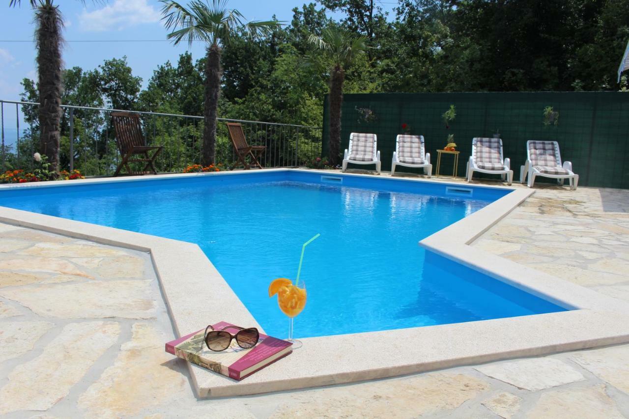 Apartments Kroatien Lovran Exterior photo